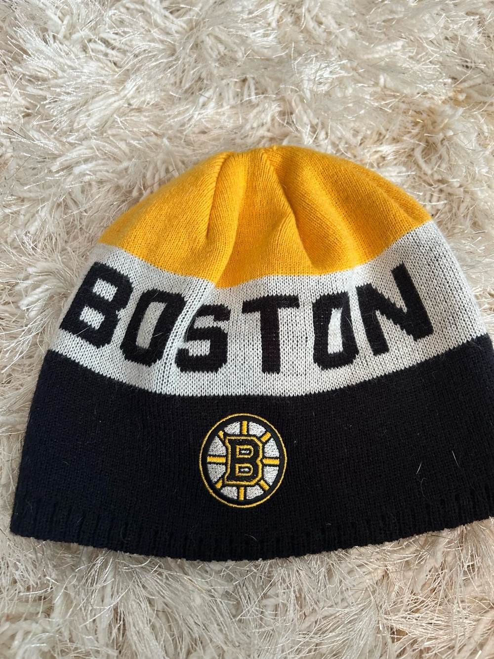 Unisex Boston Bruins beanie with embroidered patch